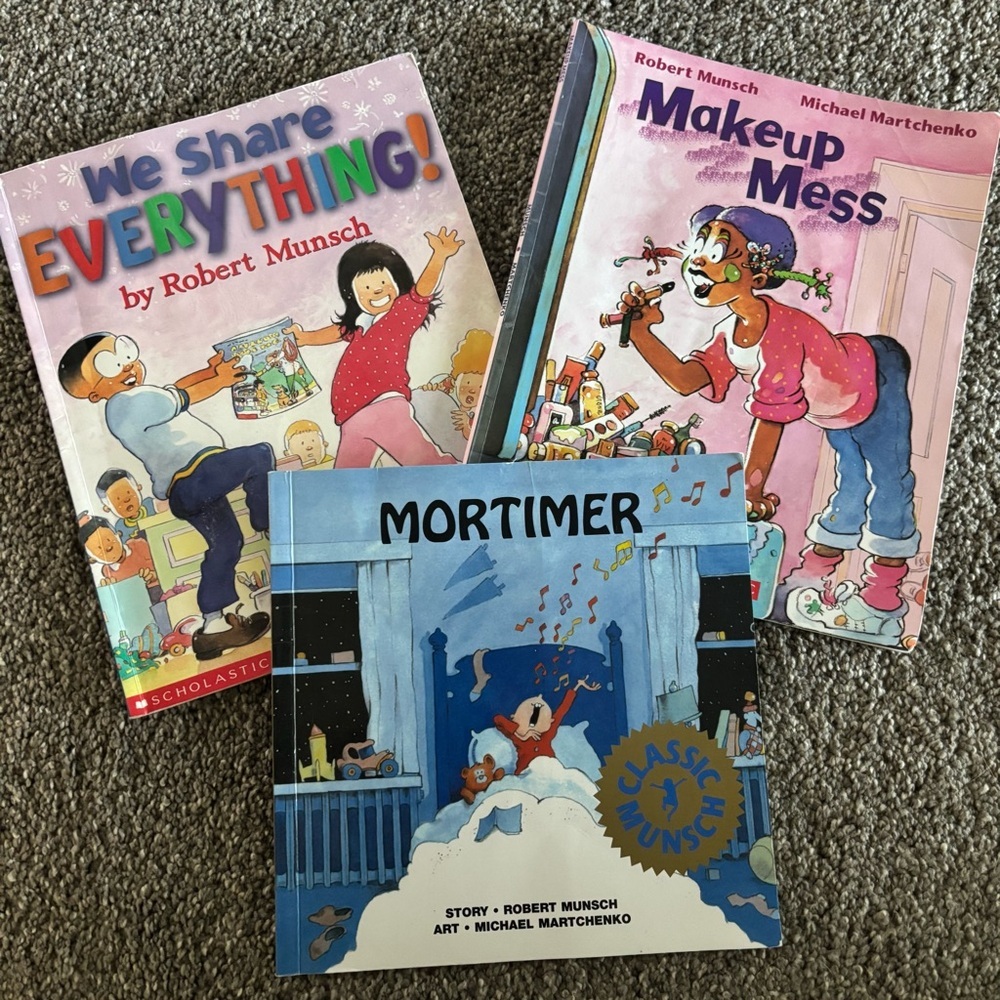 Robert Munsch Children's Book Set